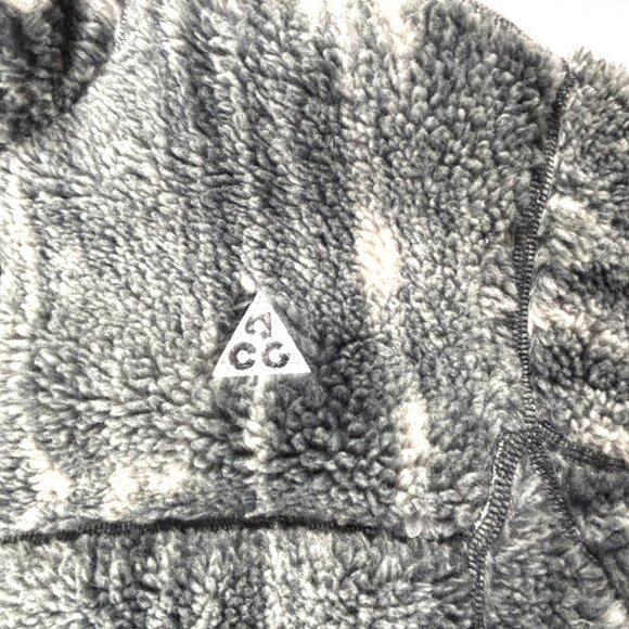 Nike ACG Youth Canwell Glacier Fleece Jacket NWT Size Small New FZ5410-104 - Picture 2 of 11